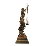 Thémis statue grecque